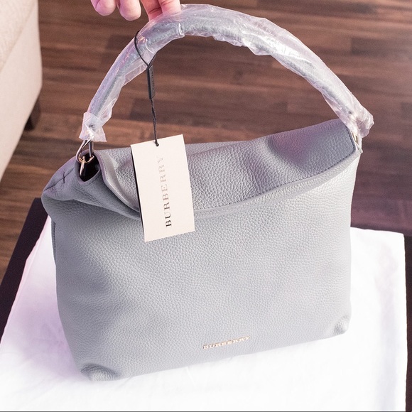 Burberry Handbags - 👜HP👜Burberry Hobo Shoulder Bag